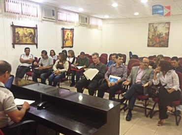 Professores decretam estado de greve