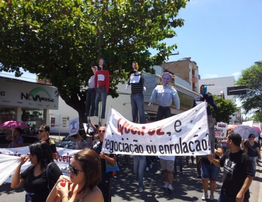 Protestos da Educação nas ruas e na Câmara Municipal