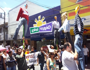 Protestos da Educação nas ruas e na Câmara Municipal